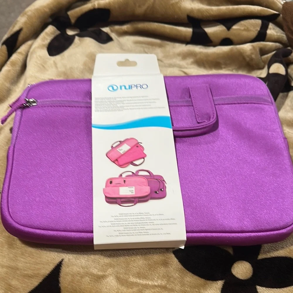 Belkin Purple Tablet Sleeve with Padded Protection